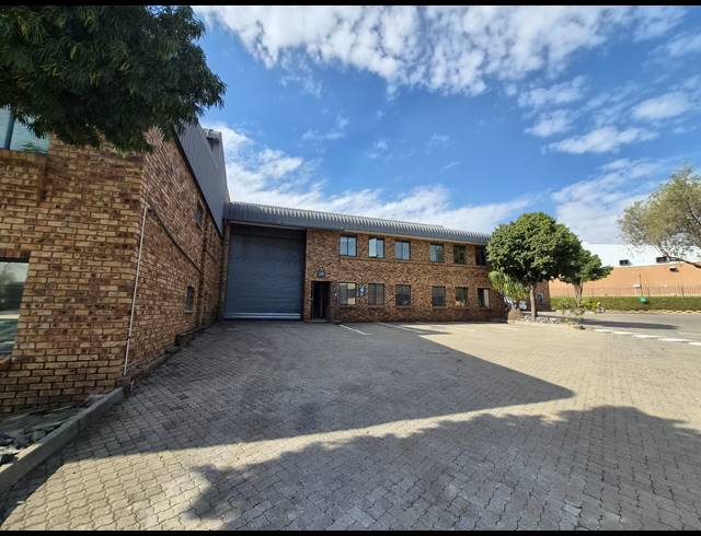 450M² WAREHOUSE TO LET IN ALLANDALE